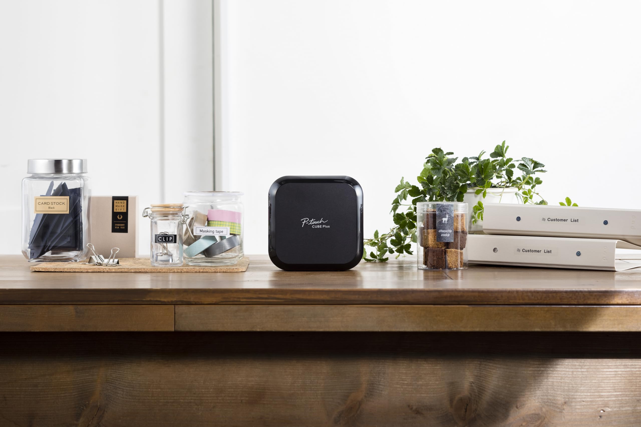 Brother P-Touch Cube Plus PT-P710BT Versatile Label Maker with Bluetooth Wireless Technology (Renewed Premium) - Image 3